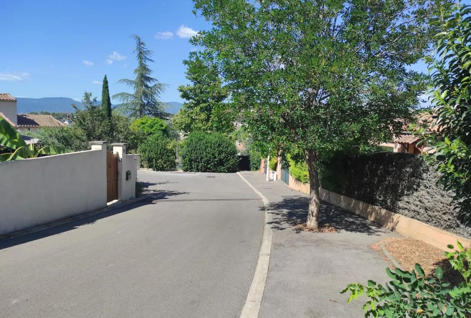 Au Petit Florian En Provence Apartment Apt 0*,  France